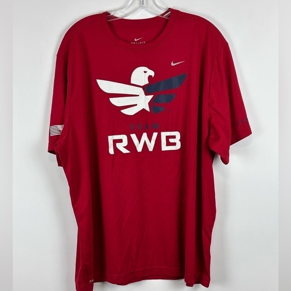 Men's Everyday Dri-Fit Classic Team Short Sleeve T-Shirt - Picture 1 of 7